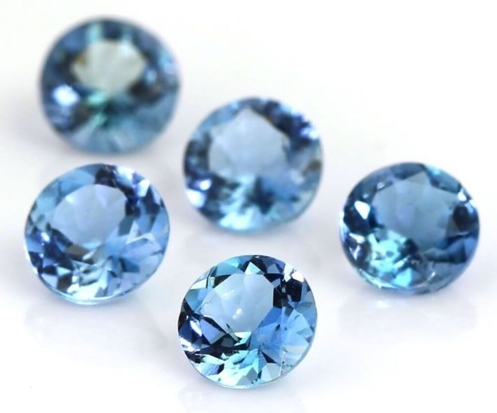 Đá Aquamarine là gì?
