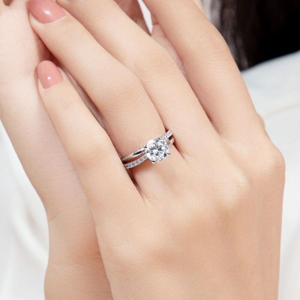 Trang sức đá Cubic Zirconia