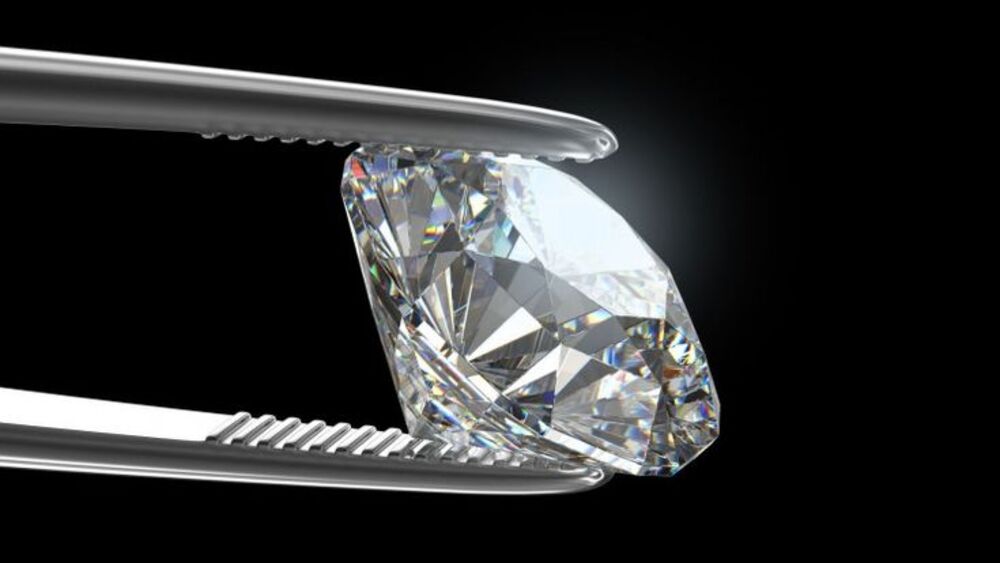 Tại sao Moissanite được ưa chuộng trong ngành trang sức?