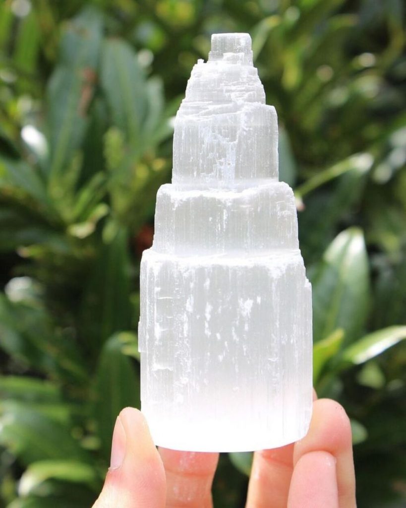 Những ai nên sử dụng đá Selenite?
