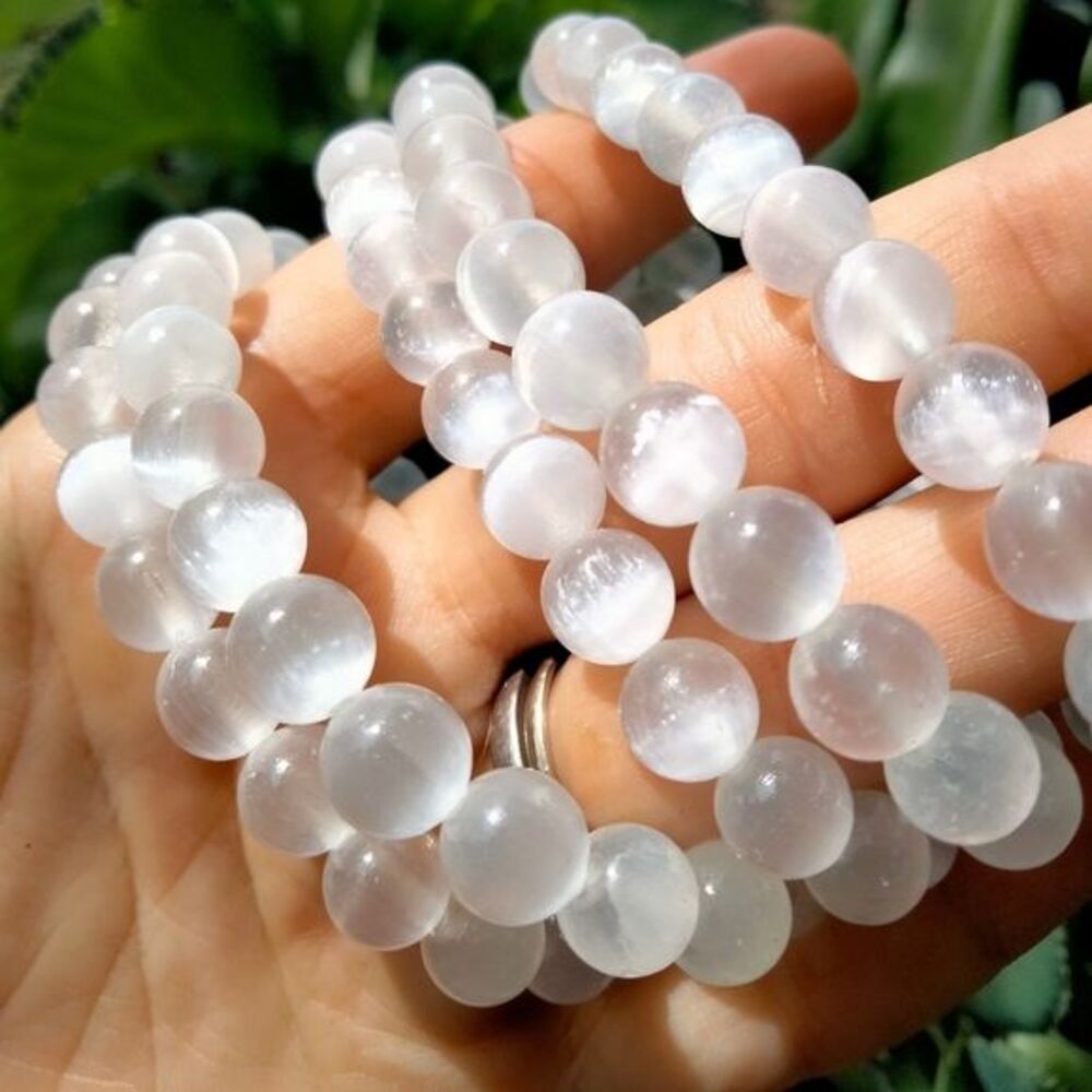 Cách bảo quản đá Selenite đúng cách