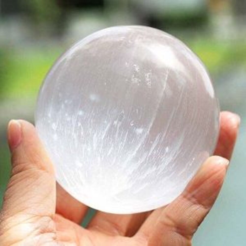 Nguồn gốc của đá Selenite