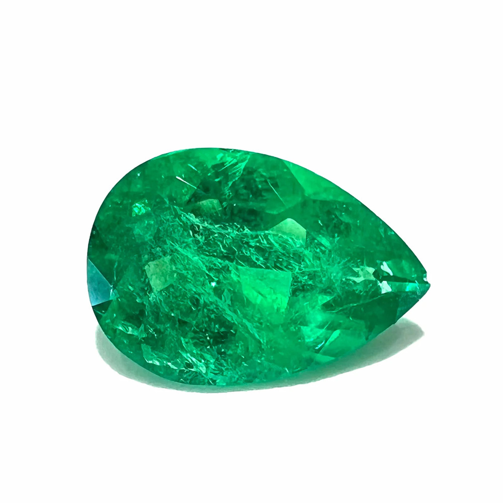 Ngọc lục bảo là gì?